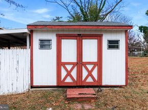 3723 Munson Road, Falls Church VA 22041