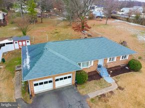 3723 Munson Road, Falls Church VA 22041