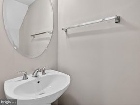 55 Silverway Drive 48, Herndon VA 20170