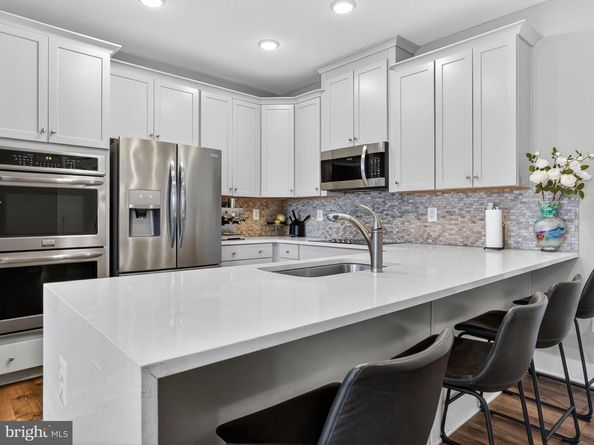 55 Silverway Drive 48, Herndon VA 20170