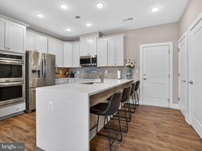 55 Silverway Drive 48, Herndon VA 20170