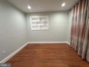 916 Snyder Avenue, Philadelphia PA 19148