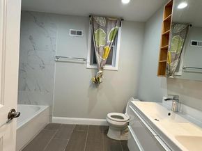 916 Snyder Avenue, Philadelphia PA 19148