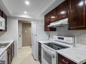 11654 Stoneview Square 94/1B, Reston VA 20191