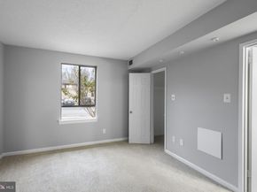 11654 Stoneview Square 94/1B, Reston VA 20191