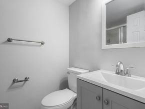 11654 Stoneview Square 94/1B, Reston VA 20191