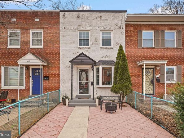 44 Dale Street, Alexandria VA 22305