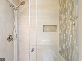 44 Dale Street, Alexandria VA 22305