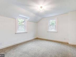 242 Shadeland Avenue, Drexel Hill PA 19026