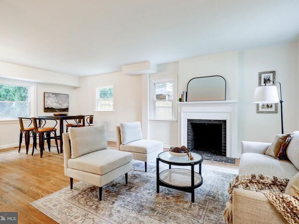 242 Shadeland Avenue, Drexel Hill PA 19026