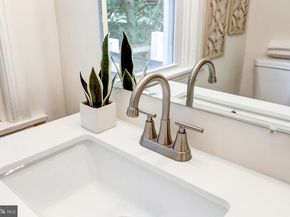 242 Shadeland Avenue, Drexel Hill PA 19026