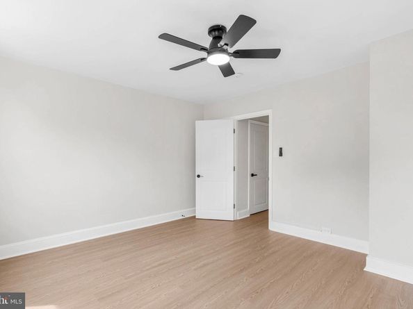 35 E Collom Street, Philadelphia PA 19144
