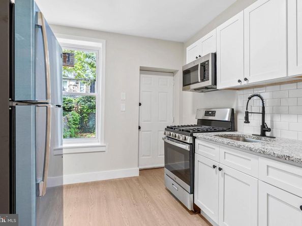 35 E Collom Street, Philadelphia PA 19144