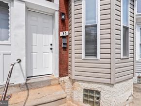 35 E Collom Street, Philadelphia PA 19144