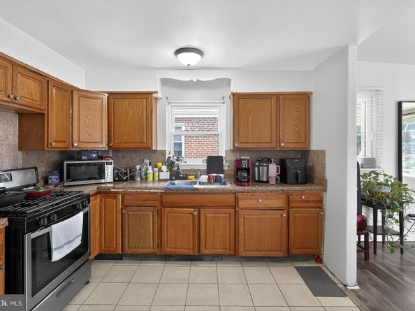 7830 Summerdale Avenue, Philadelphia PA 19111