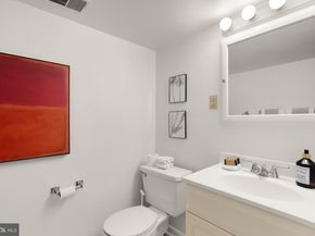 5221 42nd Street NW, Washington DC 20015