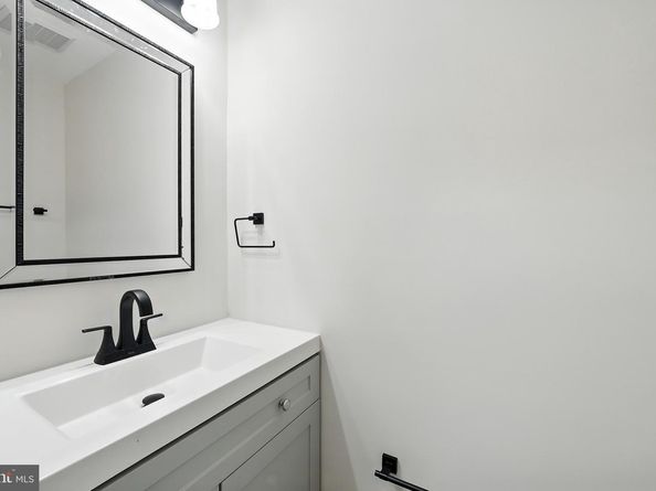 9650 Masterworks Drive, Vienna VA 22181