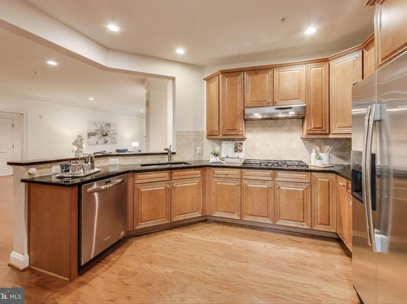 1781 Chain Bridge Road 402, Mclean VA 22102