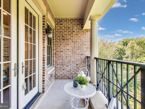 1781 Chain Bridge Road 402, Mclean VA 22102