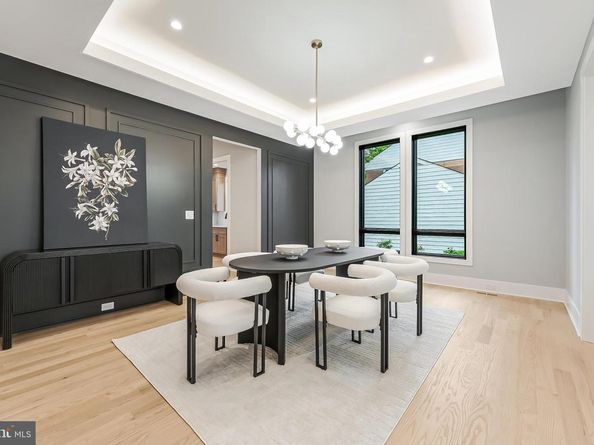 1052 Balls Hill Road, Mclean VA 22101
