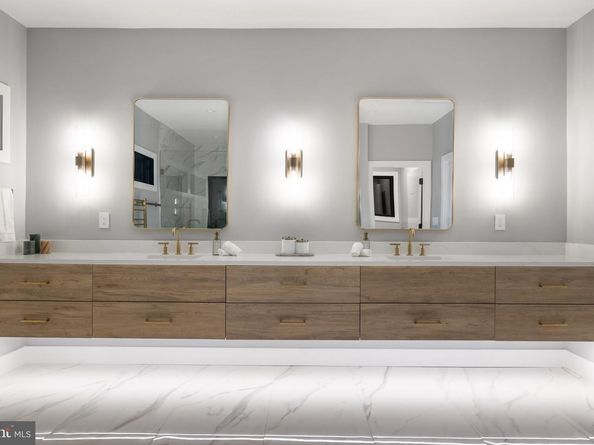 1052 Balls Hill Road, Mclean VA 22101