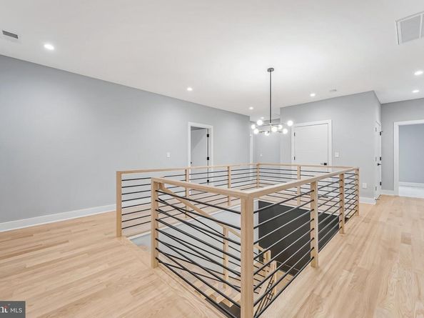 1052 Balls Hill Road, Mclean VA 22101
