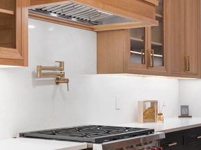1052 Balls Hill Road, Mclean VA 22101