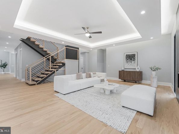 1052 Balls Hill Road, Mclean VA 22101