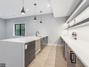 1052 Balls Hill Road, Mclean VA 22101