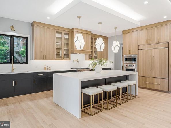 1052 Balls Hill Road, Mclean VA 22101