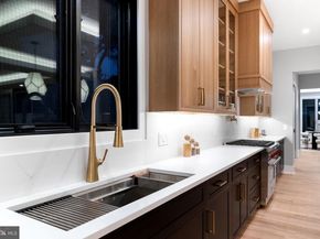 1052 Balls Hill Road, Mclean VA 22101