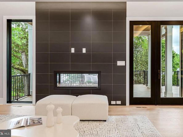 1052 Balls Hill Road, Mclean VA 22101