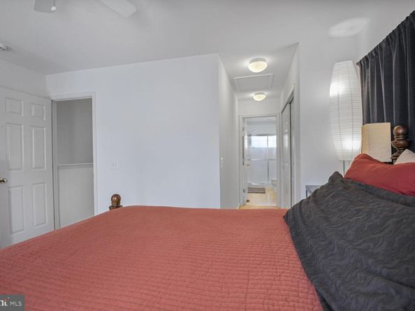 23004 Fontwell Square, Sterling VA 20166