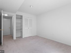 1806 N Shore Court, Reston VA 20190