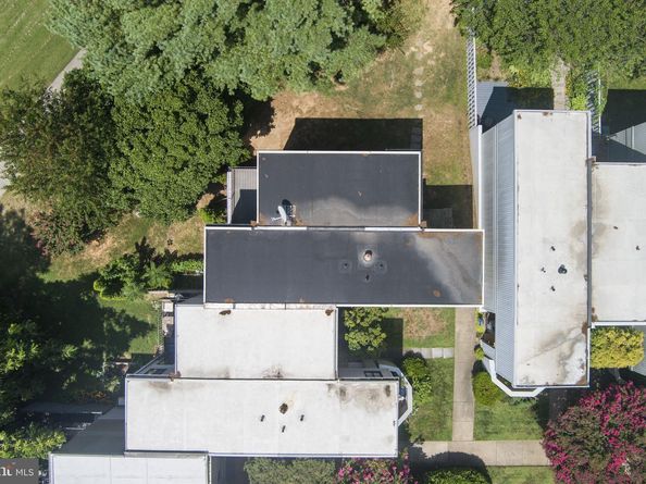 1806 N Shore Court, Reston VA 20190