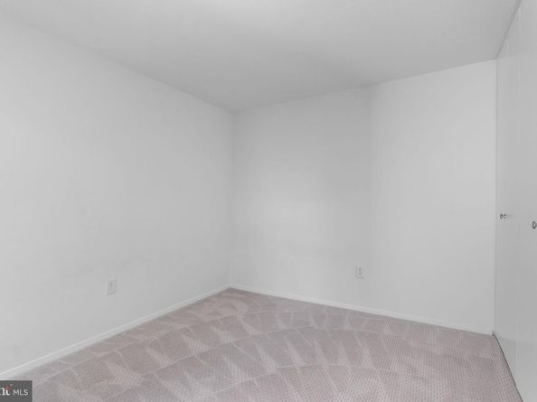 1806 N Shore Court, Reston VA 20190