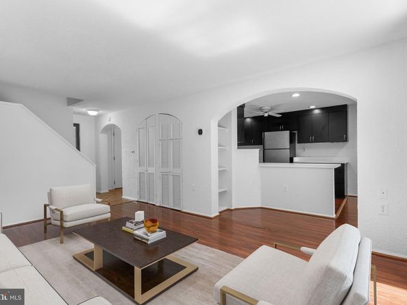 1806 N Shore Court, Reston VA 20190