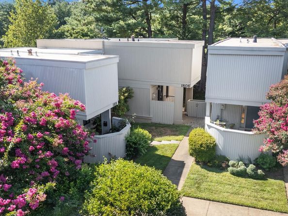 1806 N Shore Court, Reston VA 20190