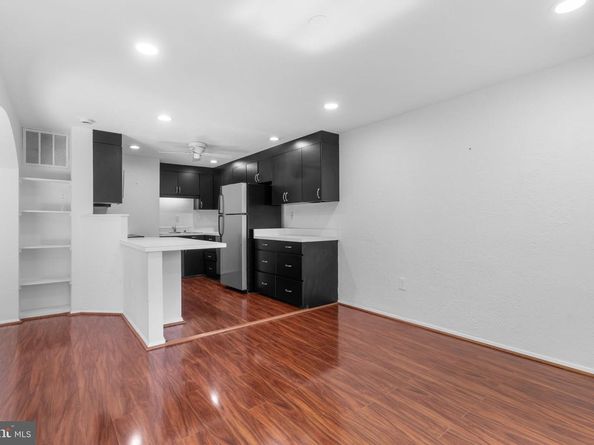 1806 N Shore Court, Reston VA 20190