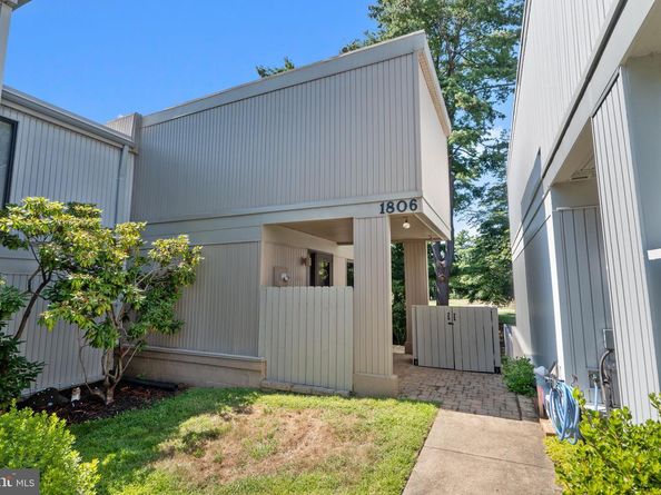 1806 N Shore Court, Reston VA 20190