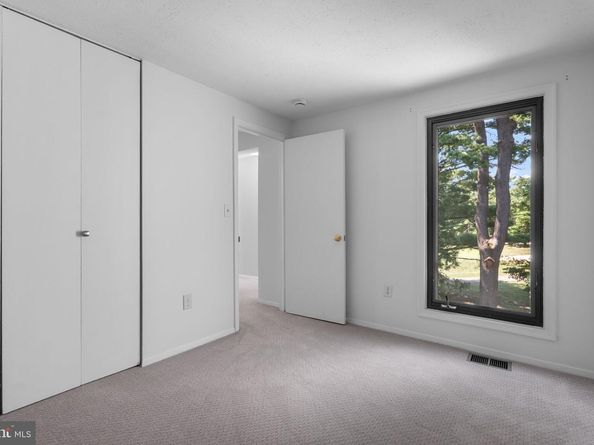 1806 N Shore Court, Reston VA 20190