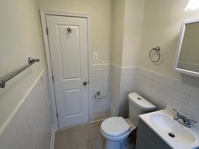 808 Division Avenue NE, Washington DC 20019