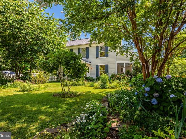 1012 Grant Street, Herndon VA 20170