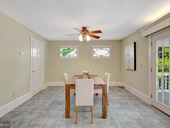 1012 Grant Street, Herndon VA 20170
