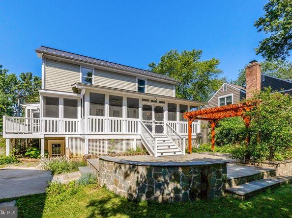 1012 Grant Street, Herndon VA 20170