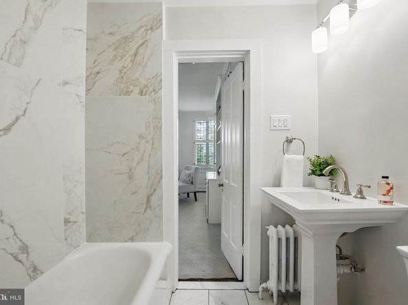 219 N Pitt Street, Alexandria VA 22314