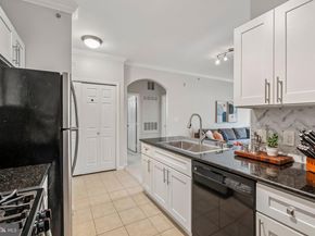 12956 Centre Park Circle 417, Herndon VA 20171