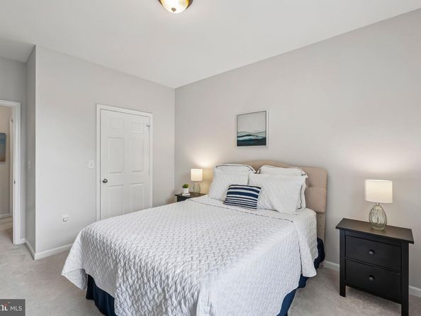 12956 Centre Park Circle 417, Herndon VA 20171