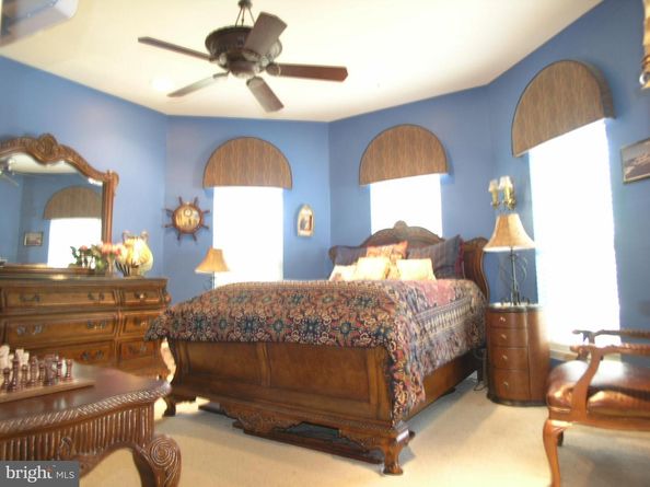 950 Nathaniel Trail, Warwick PA 18974