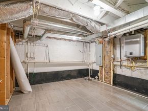 423 N Cleveland Street, Arlington VA 22201